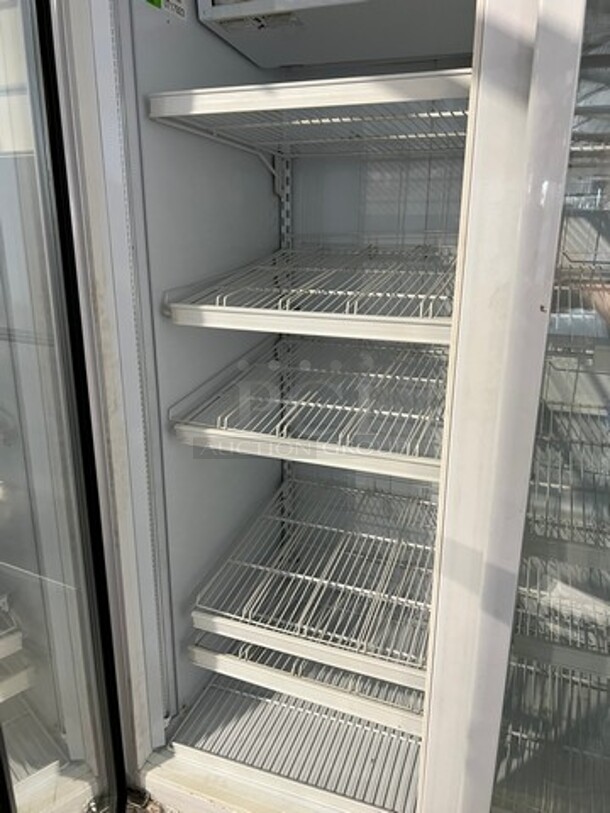 National Model ULG80BCP-6 Metal Commercial 3 Door Reach In Freezer Merchandiser w/ Poly Coated Racks. 115/208-230 Volts, 1 Phase. 78x33x80 - Image 5 of 7