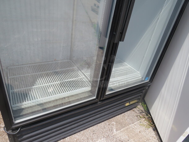 One True  2 Door Glass Display Freezer With 8 Racks. Model# GDM-49FLD. 115-208/230 Volts. 53X27X77 - Image 2 of 4