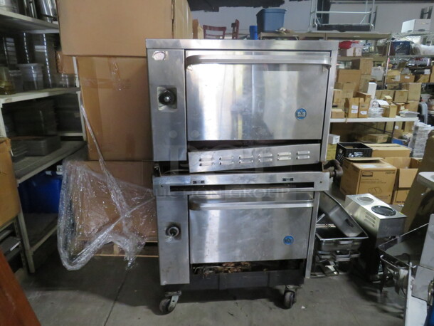 One US Range Natural Gas Double Oven On Casters. 40X35X62