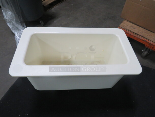 One Cambro 1/3 Size Coldfest Cold Pan. #36CF.