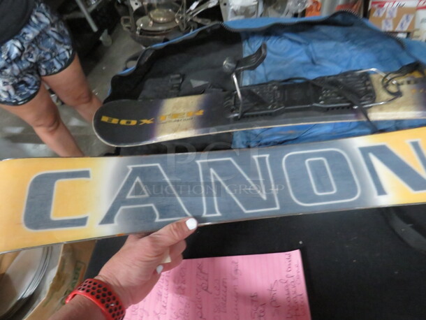 One Set Of Triaxial Wood Skis With Travel/Carry Bag. - Image 2 of 3