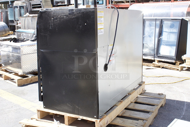 BRAND NEW SCRATCH & DENT! Beverage-Air BB48HC-1-GS-B 48" Black Underbar Height Sliding Glass Door Back Bar Refrigerator. TESTED! EASILY COOLS DOWN TO TEMP!  - Image 7 of 10