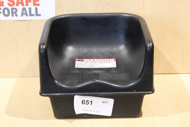Cambro 100BC Single-Height Booster Seat - Polyethylene, Black
Seat Base 8-3/4