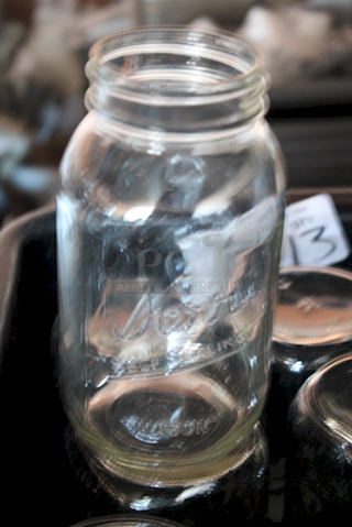 BUS TUB FULL! Kerr 505ZFP 32 oz. Quart Regular Mouth Glass Mason Jars & Bus Tub. 13x Your Bid
