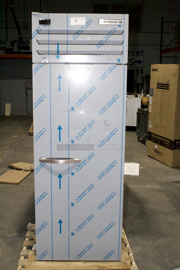 Brand NEW SCRATCH & DENT Beverage Air TMF1HC-1S 26" One Section Reach In Freezer, (1) Solid Door, 115v S/N: G22-000204. TESTED. WORKS. Fan sounds like it's rubbing on something.  - Image 2 of 8