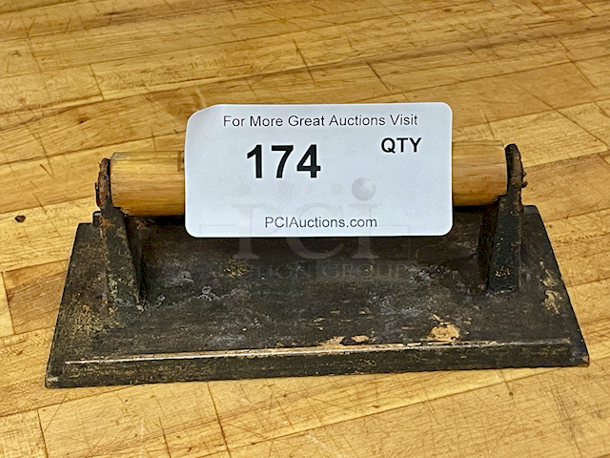 HEAVY DUTY! Weighted Wood Handle Meat/Hamburger Press - Image 1 of 2