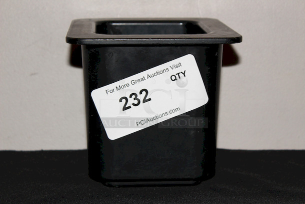 Carlisle CM110403 Coldmaster 1/6 Size Food Pan - 6"D, Black - Image 1 of 5