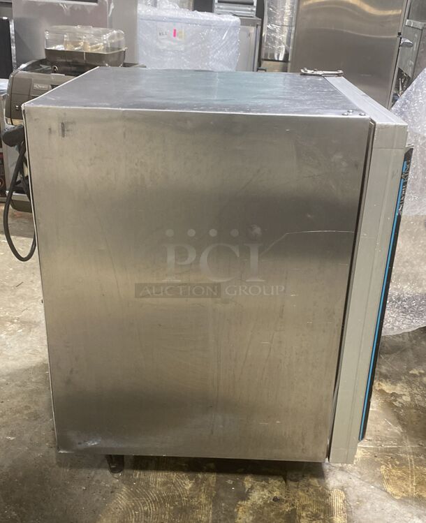 Silver King 27" W Undercounter Refrigerator w/ (1) Section & (1) Door, 120v
 - Image 6 of 6