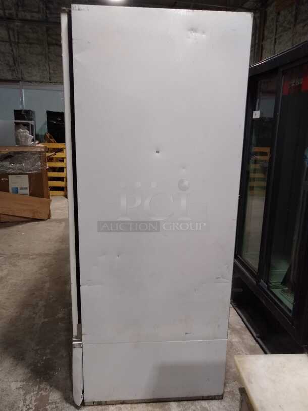 MASTER-BILT BMG-48 2 DOOR UPRIGHT GLASS REACH IN REFRIGERATOR 115V
 - Image 4 of 7