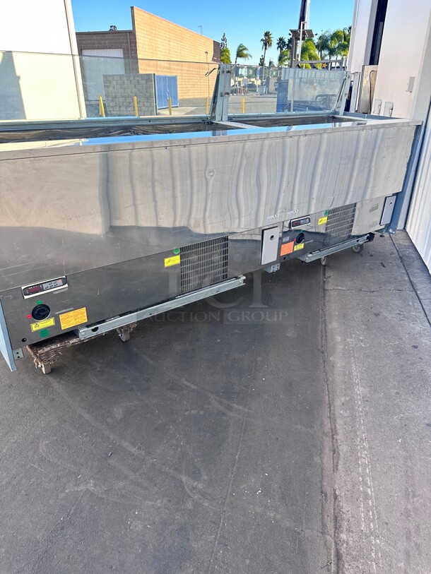 Late Model Gelo Standard 120 Inch SCACCO MATTO Ice Cream Show Case 220 Volt Working - Image 8 of 10