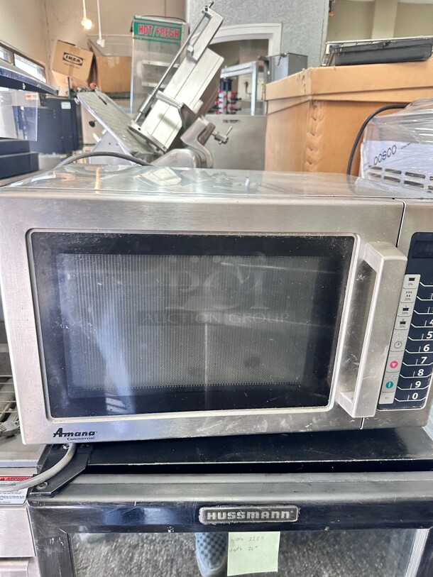 Amana RCS10TS 1000w Commercial Microwave w/ Touch Pad, 120v Working  - Image 2 of 7