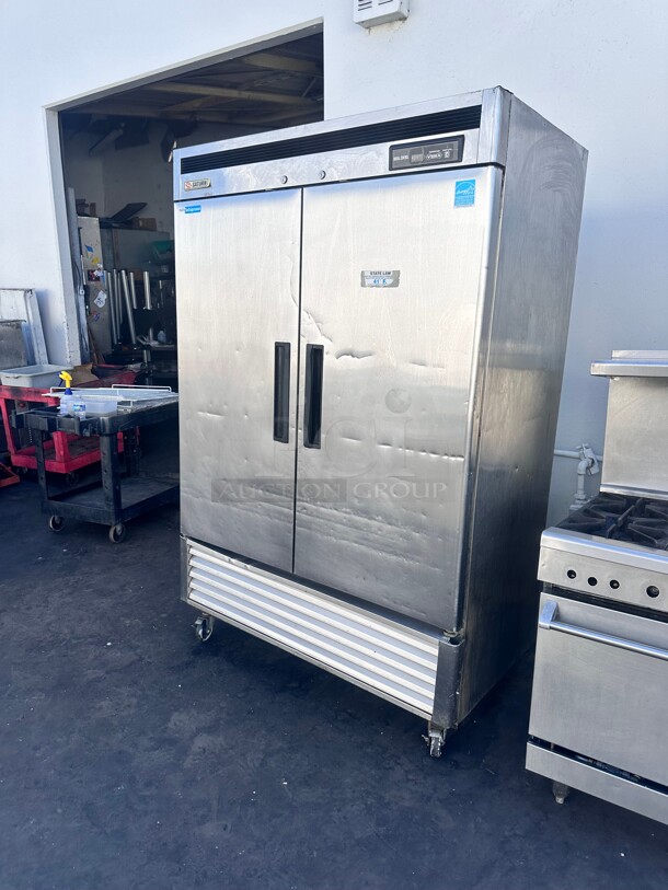Turbo Air S49R 42.69 CuFt Commercial Refrigerator With 2 Solid Doors 115 Volt Working - Image 1 of 7
