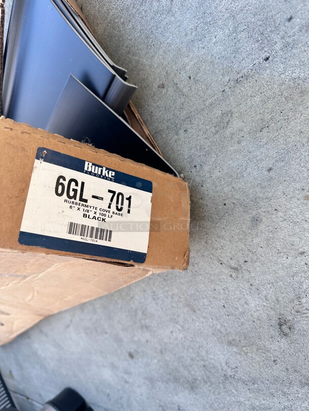 Mannington / Burke Wall Base #701 Black 6 inch Type TP Rubber Molding 6 inch x 4 ft  by 1/8 inch Cove (with Toe) - Image 4 of 4