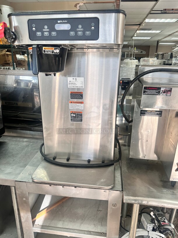 Late Model Bunn ICB Twin Tall Stainless Steel Automatic Coffee Brewer - 120/240V, 6000W Tested and Working - Image 4 of 4