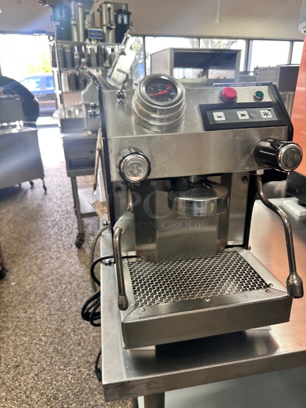 Working Salvatore Italia SES Automatic Espresso Machine w/ (1) Group, (1) Steam Valve, & (1) Hot Water Valve - 220v/1ph - Image 5 of 8
