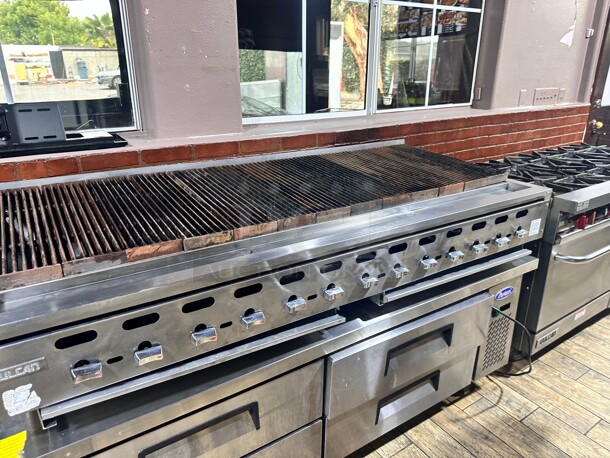 Late Model Vulcan VCCB60 60 inch Charbroiler - Low Profile, Cast Iron Grates, 159,000 BTU, Natural Gas Working - Image 8 of 8