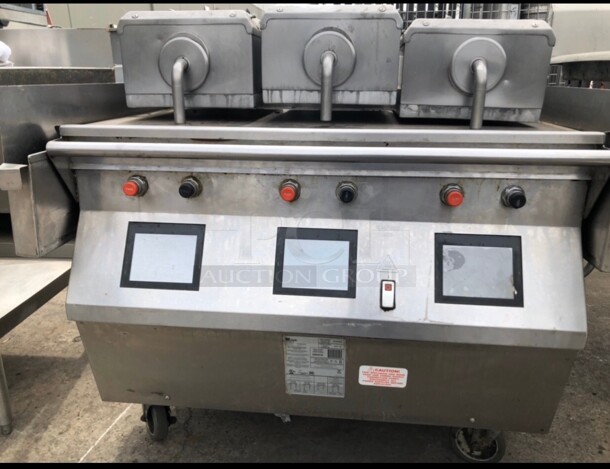 Working Taylor  Electric Double Sided Clamshell Griddle w/ Thermostatic Controls - 3/4 inch Steel Plate, 200240v/3ph NSF  - Image 5 of 8