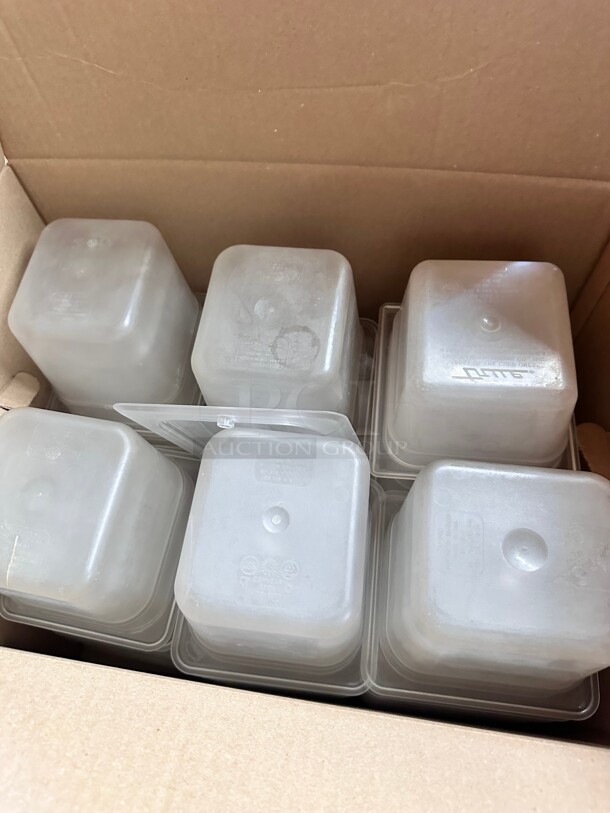One Lot A Box of Clear Plastic Containers - Image 1 of 2