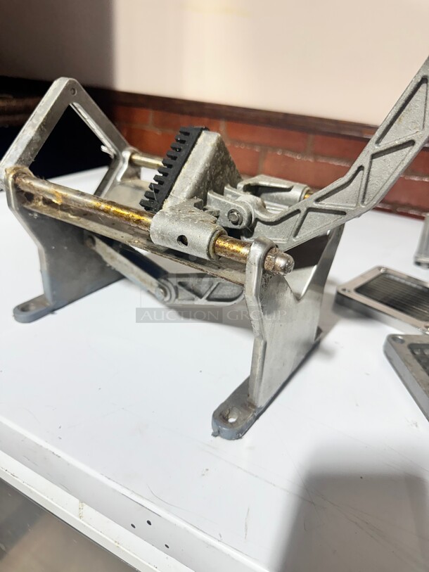 Commercial Vollrath 47713 3/8 Cut Potato Cutter - Nickel-Plated Cast Iron NSF - Image 6 of 7