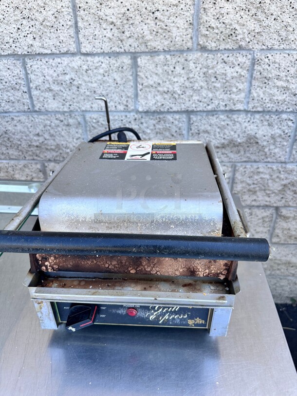 Need Cleaning Grill Express GX10IG Sandwich Grill – 10 Inch Wide – Grooved Platens – 120V, 1PH Working - Image 3 of 6