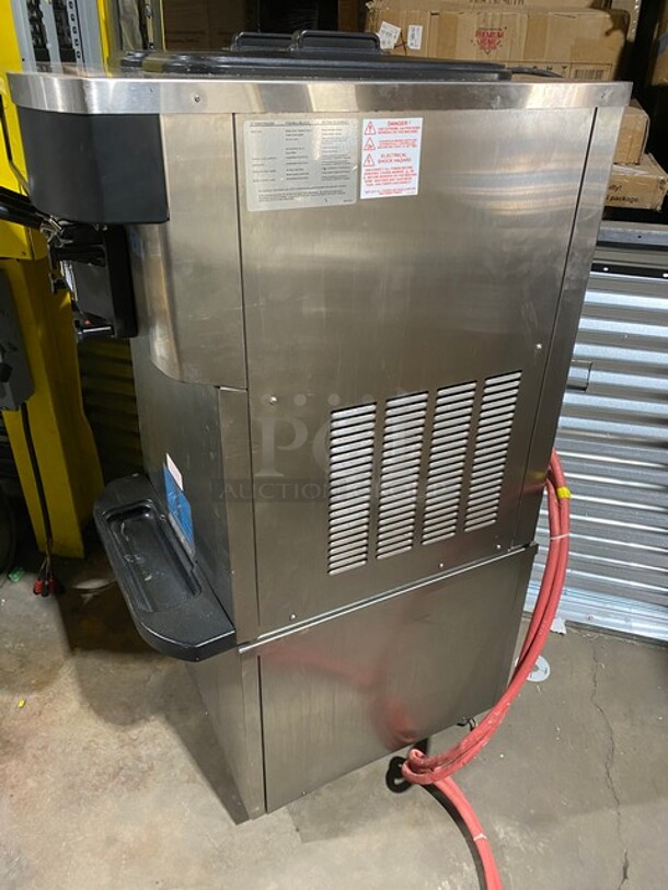 FANTASTIC! Taylor Commercial 2 Flavor Soft Serve Ice Cream/Yogurt Machine! All Stainless Steel! Model C72333 Serial M2107933! 208-230V 3Phase! On Casters! WORKING WHEN REMOVED! - Image 4 of 12