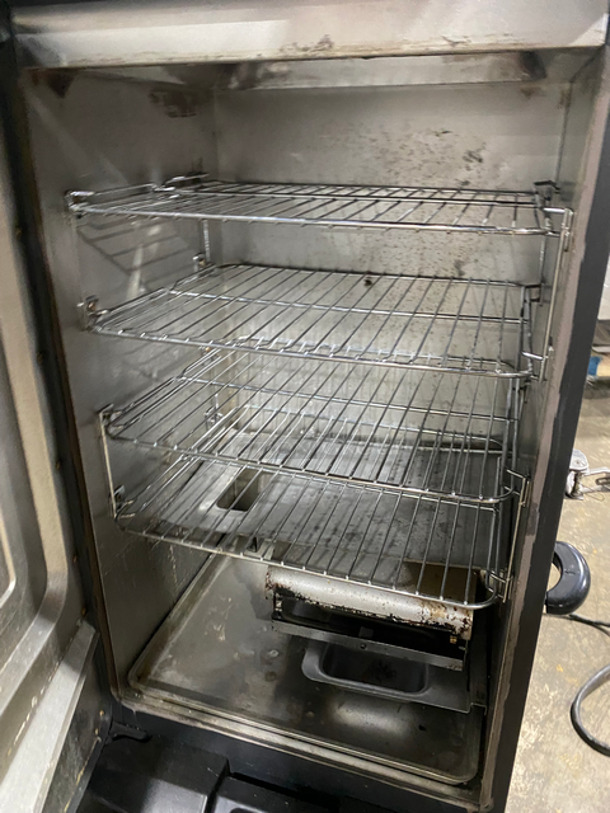 Master Built Commercial Electric Powered Smoker! With Metal Racks! Model: 20078715 120V 60HZ 1 Phase - Image 6 of 8