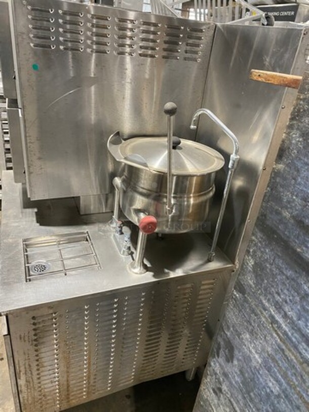 Cleveland Commercial Natural Gas Powered 2 Deck Steam Cabinet! With Cleveland Countertop 6 Quart Tilting Steam Kettle! All Stainless Steel! On Legs! - Image 5 of 8