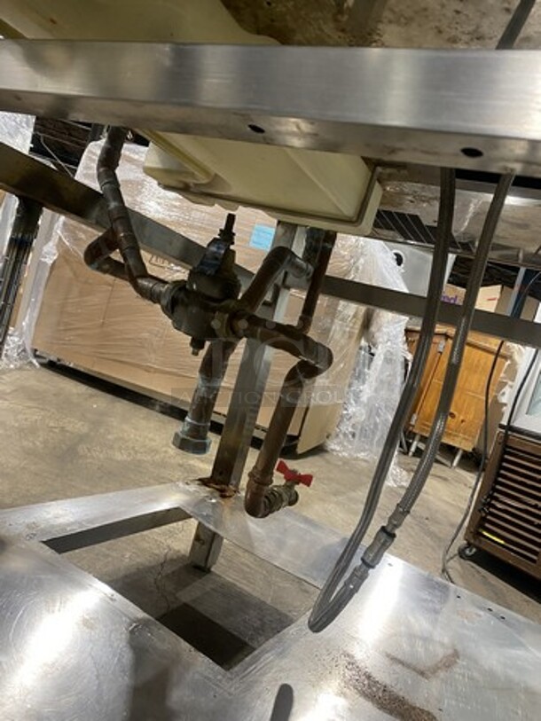 Electrolux Full Size Electric Powered Combi Convection Oven! AIR-O-STEAM Edition! Model AOS102EABU Serial 64900002! 208V 3 Phase! On Stand On Legs!  - Image 10 of 10