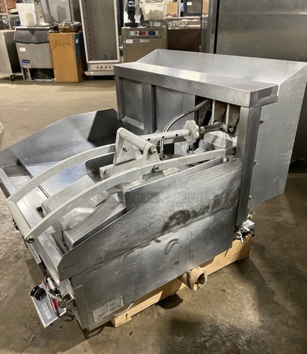 WOW! Lang Commercial Countertop Natural Gas Powered Flat Top Griddle With Clamshell Flat Hood Press! With Thermostatic Controls! Built In Hood! With Back And Side Splashes! All Stainless Steel! Model: 236SCHENSH - Image 2 of 12