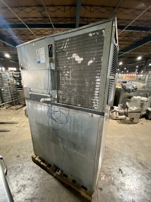 Scotsman Commercial Ice Maker Machine! With Commercial Ice Bin! All Stainless Steel! Model: C1448MA32B SN: 10091320011992 208/230V 60HZ 1 Phase - Image 4 of 7