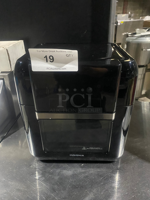 Insignia Countertop 10 Quart Digital Air Fryer! Model: NSAFO6DBK1 120V 60HZ