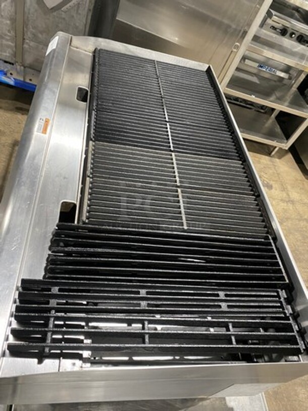 CPG Commercial Countertop Natural Gas Powered Char Broiler Grill! With Back And Side Splashes! All Stainless Steel! On Small Legs! - Image 5 of 11