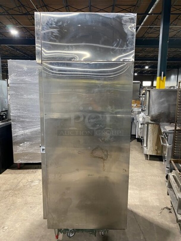 Continental Commercial Single Door Reach In Freezer! All Stainless Steel! On Legs! Model: DL1FESS SN: 14789764 115V 60HZ 1 Phase - Image 4 of 9