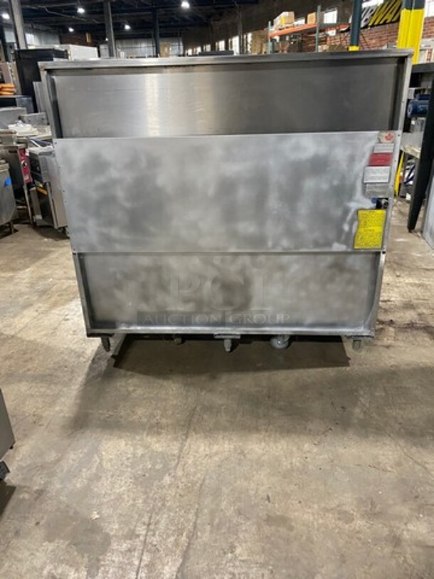 Commercial Natural Gas Powered 10 Burner Stove! With Raised Back Splash! With 2 Full Size Oven Underneath! All Stainless Steel! - Image 3 of 11
