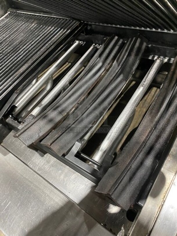 Magic Kitchen Heavy Duty Countertop Natural Gas Powered Char Broiler Grill!  All Stainless Steel! Working When Removed! - Image 7 of 8
