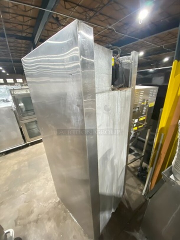 Traulsen One Door Stainless Steel Reach In Cooler! Model RLT132WUT Serial 150858! 115V 1 Phase!  - Image 6 of 10