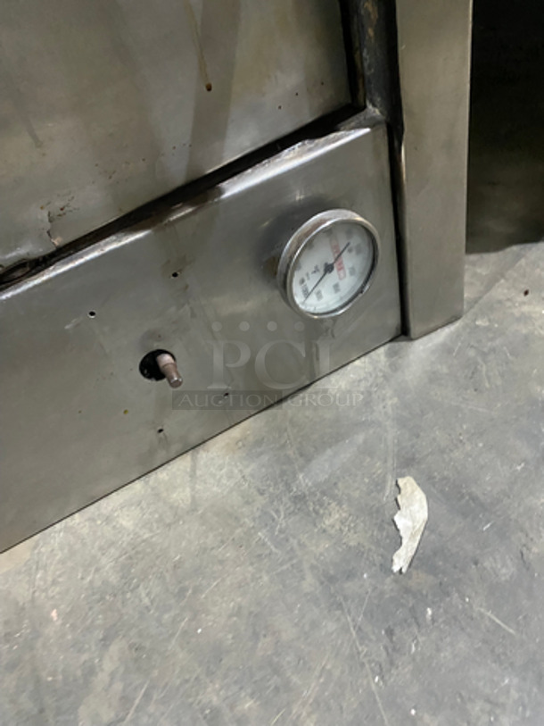 Attias Commercial Natural Gas Powered Single Deck Pizza Oven! All Stainless Steel! - Image 7 of 8