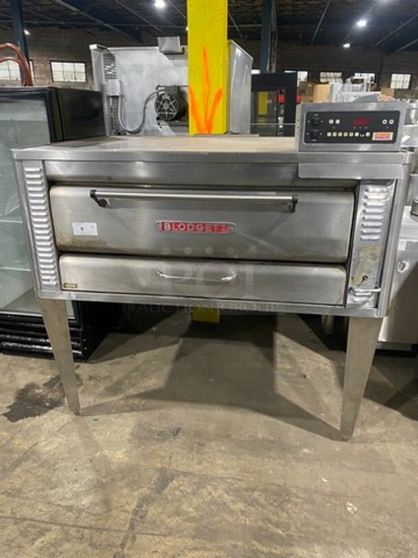 WOW! Blodgett Electric Powered Single Deck Pizza/Baking Oven! All Stainless Steel! On Legs! Model: 1048DD/AA-S SN: 112296QC092A 120V 60HZ 1 Phase