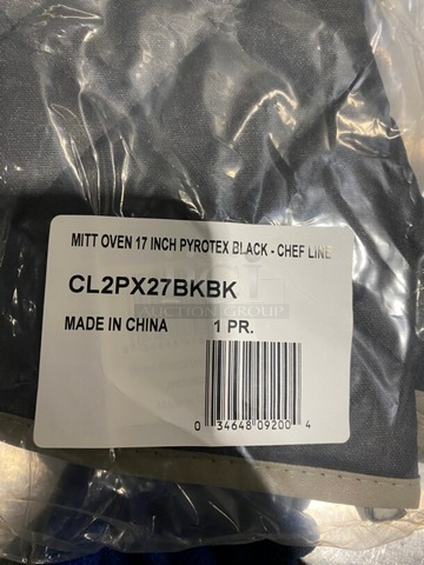 NEW! Chef's Line Flame Resistant Oven Mitts! 3x Your Bid! - Image 3 of 6