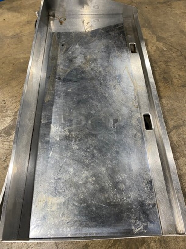 AWESOME!  LATE MODEL! LANG Commercial Countertop Natural Gas Powered Thermostatic Controlled Mirror Shine 60 Inch Flat Top Griddle! With Back And Side Splashes! All Stainless Steel! - Image 5 of 10