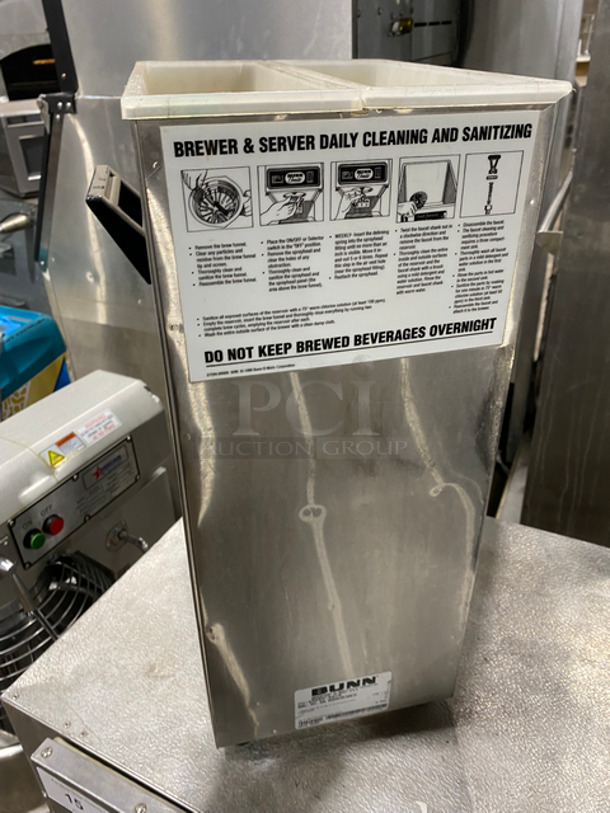 Bunn Commercial Countertop Iced Tea Server/ Beverage Dispenser! With 2 Spouts! Houlds Up To 1.5 Gallons! Solid Stainless Steel! Model: TD4T DUAL SN:TD40164652 - Image 3 of 8