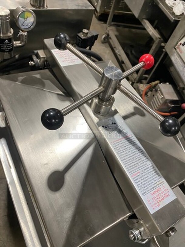 LATE MODEL! 2019 Shineho Equipment Electric Powered Pressure Fryer! With Metal Fryer Basket! All Stainless Steel! On Casters! Model: P007 220V 50HZ - Image 6 of 11