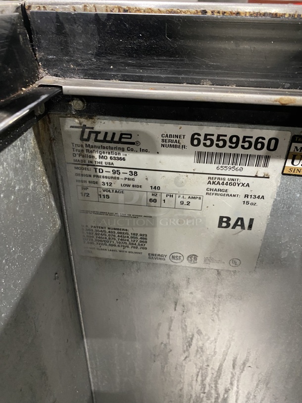 True Commercial Bar Back Bottle Cooler! With 3 Sliding Top Doors! MODEL:TD-95-38 Serial 6559560! 115 Volts 1 Phase! - Image 7 of 8