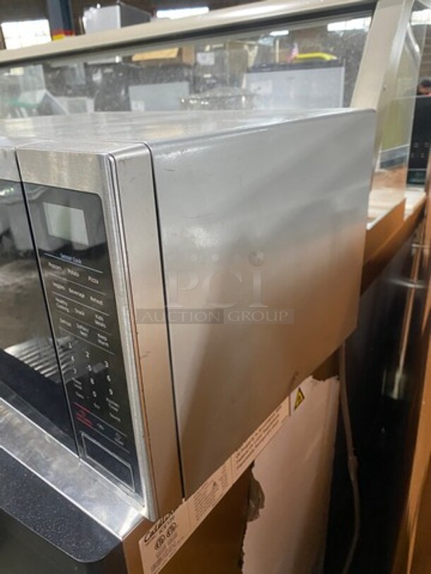 2017 Samsung Countertop Microwave Oven! Model: MS14K6000AS SN: 0ATG7WDJ205583W 120V! Working! - Image 3 of 8