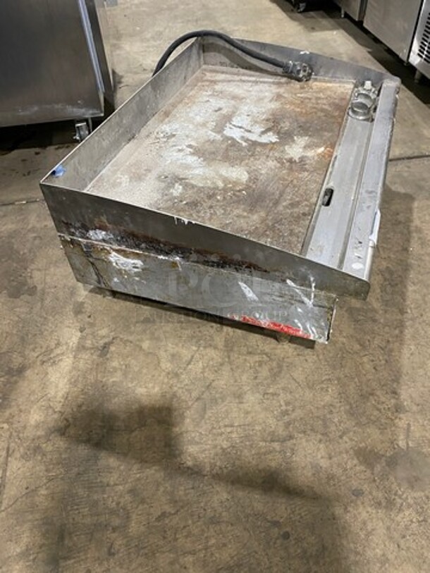 Star Max Commercial Countertop Electric Powered Flat Top Griddle! With Back And Side Splashes! All Stainless Steel! On Small Legs! - Image 2 of 7