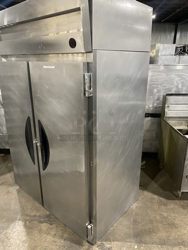 Victory VR-2 Stainless Steel Commercial 2 Door Reach In Cooler w/ Poly Coated Racks on Commercial Legs. 115 Volts, 1 Phase.  - Image 2 of 8
