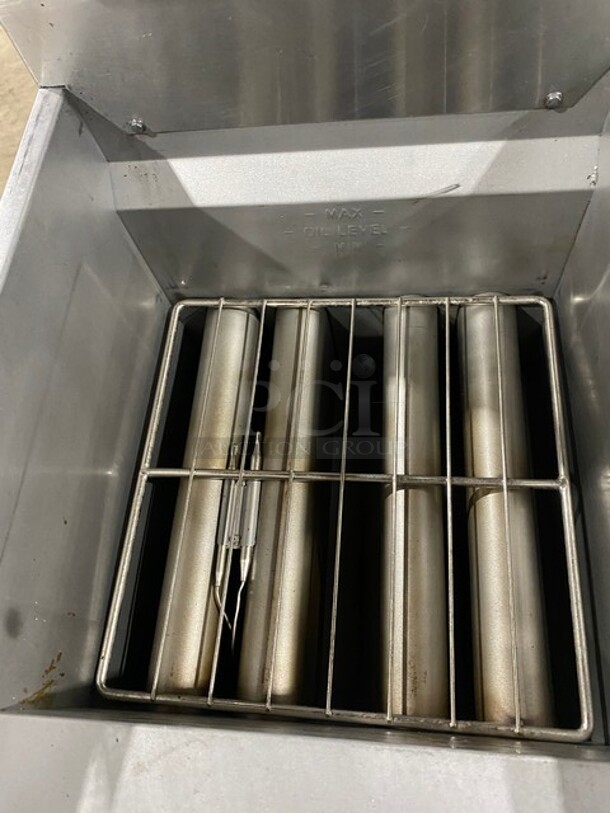 Cookline Commercial Natural Gas Powered Deep Fat Fryer! All Stainless Steel! With Backsplash! With Two Frying Baskets! On Legs! Model: CF-50 SN: 2207018048! - Image 6 of 9