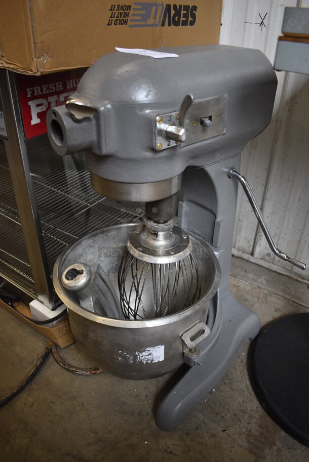 Hobart Model A-200 Metal Commercial Countertop 20 Quart Planetary Dough Mixer w/ Stainless Steel Mixing Bowl, Paddle and Whisk Attachments. 115 Volts, 1 Phase. 14x20x30. Tested and Working!