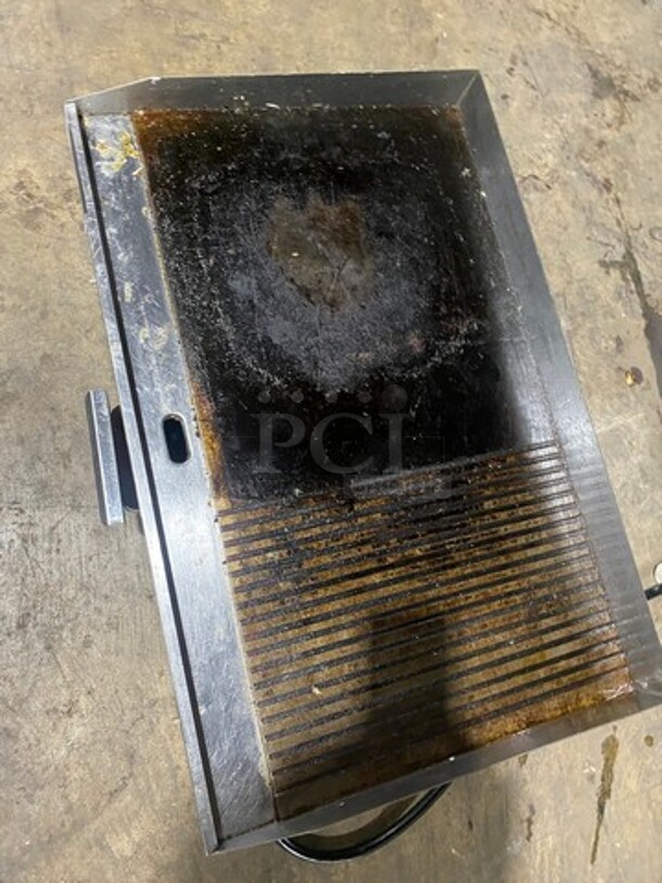 Vevor Commercial Countertop Flat And Grooved Grill Combo! With Back And Side Splashes! All Stainless Steel! Model: LDS22 - Image 6 of 9