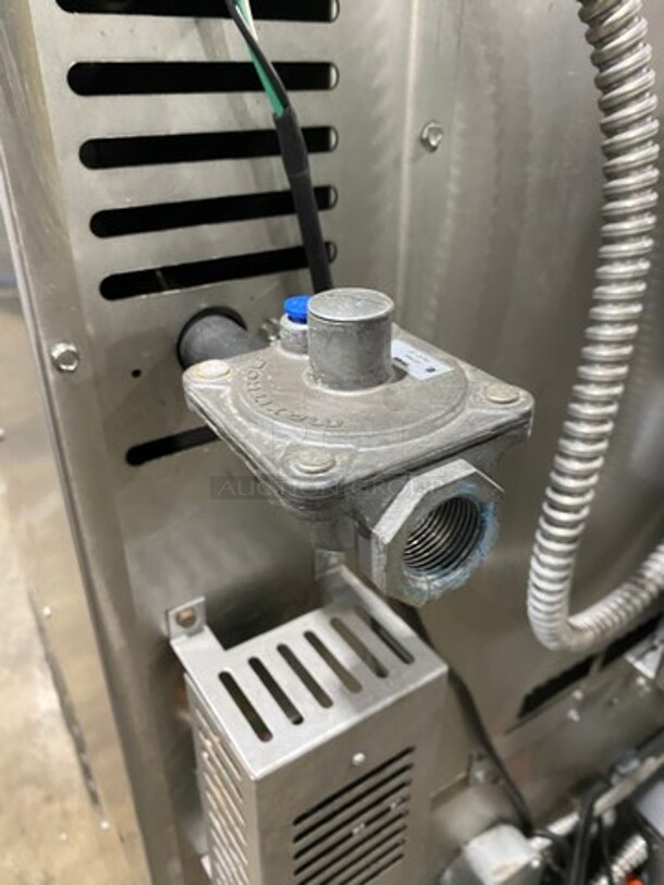 American Range Commercial Natural Gas Powered Double Deck Convection Oven! With Solid Doors! All Stainless Steel! On Casters! 2x Your Bid Makes One Unit! Model: MSD2 SN: 150708080 - Image 9 of 11